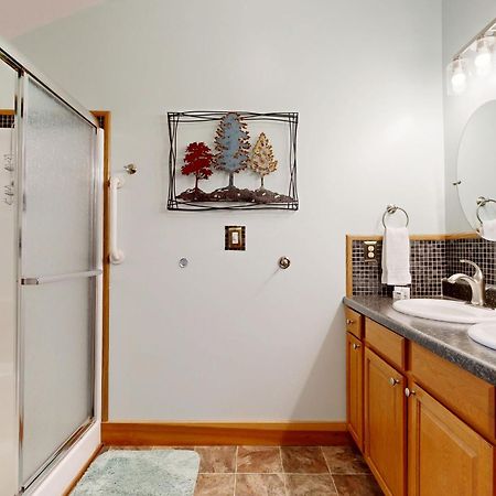 2 Bed 2 Bath Vacation Home In Whittier V Экстерьер фото