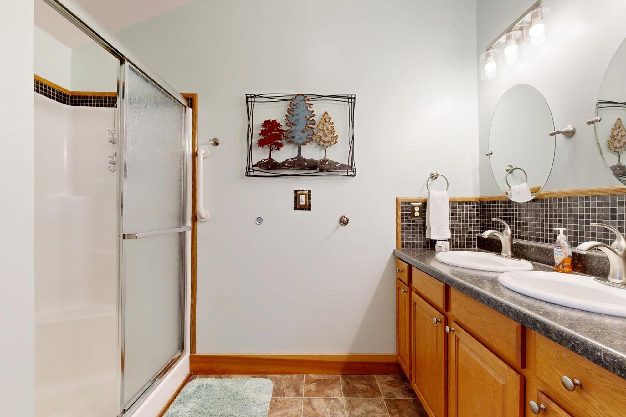 2 Bed 2 Bath Vacation Home In Whittier V Экстерьер фото