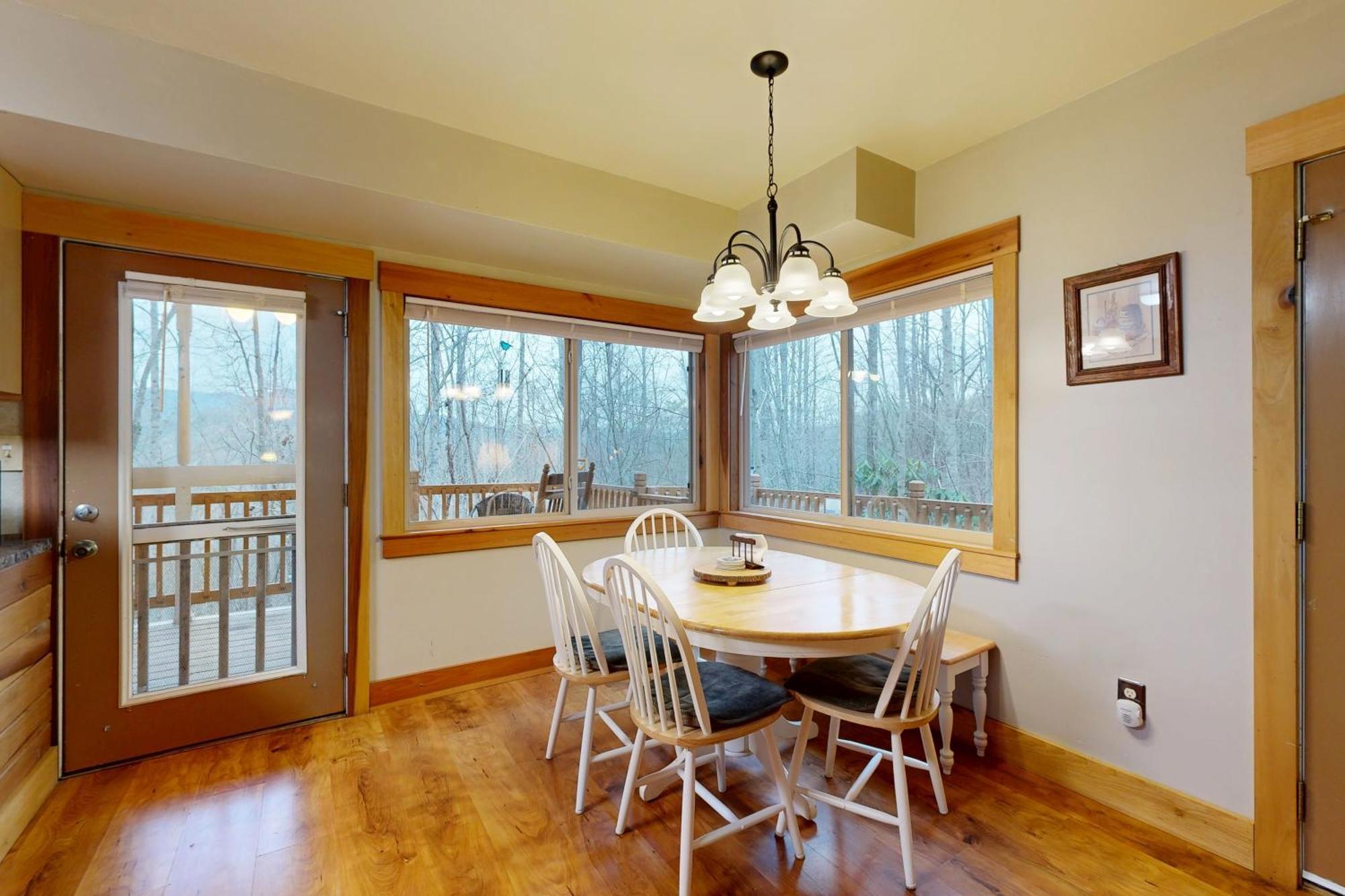2 Bed 2 Bath Vacation Home In Whittier V Экстерьер фото