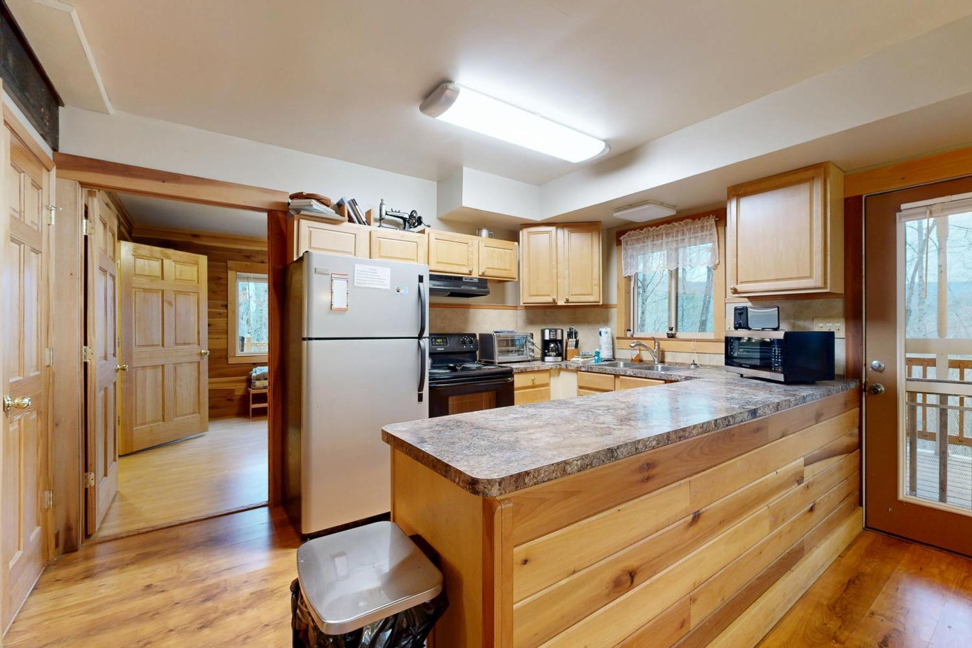 2 Bed 2 Bath Vacation Home In Whittier V Экстерьер фото