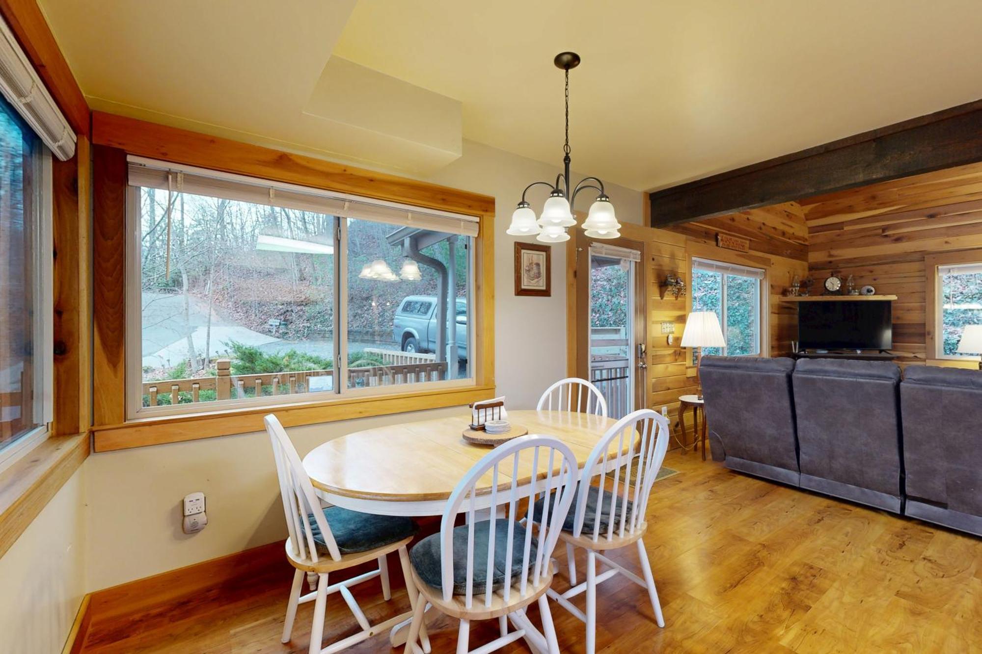 2 Bed 2 Bath Vacation Home In Whittier V Экстерьер фото